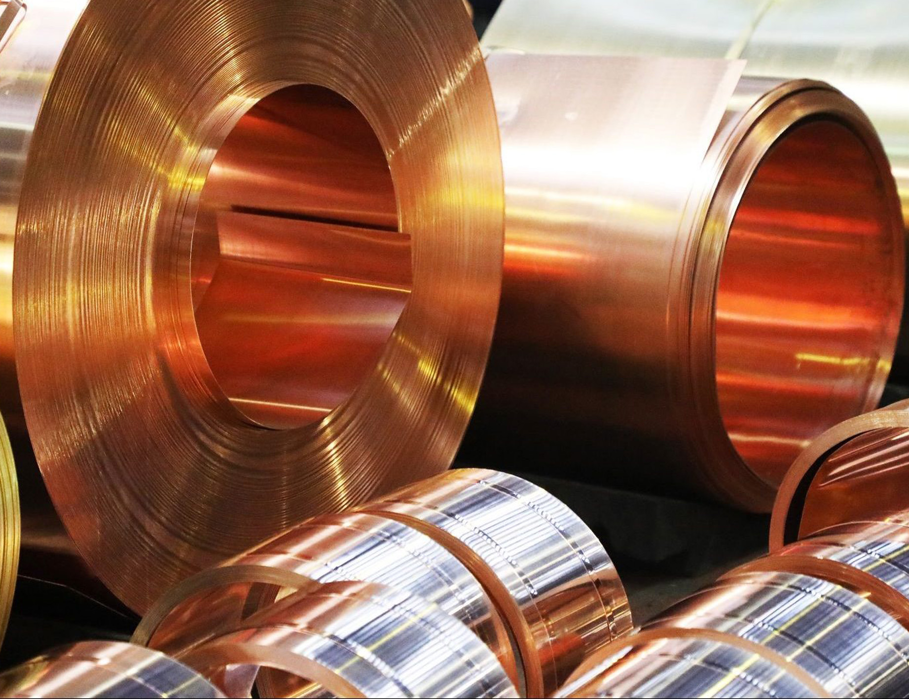 عملیات خرد کردن در کارخانه مس